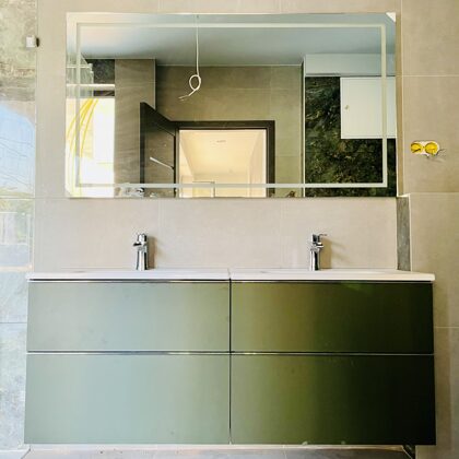 Komplett fürdőszoba bútor összeszerelés és falra rögzítés 